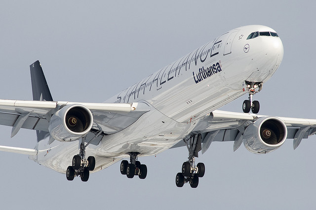 Lufthansa Airbus A340-600 - Photo by BriYYZ @ Flickr